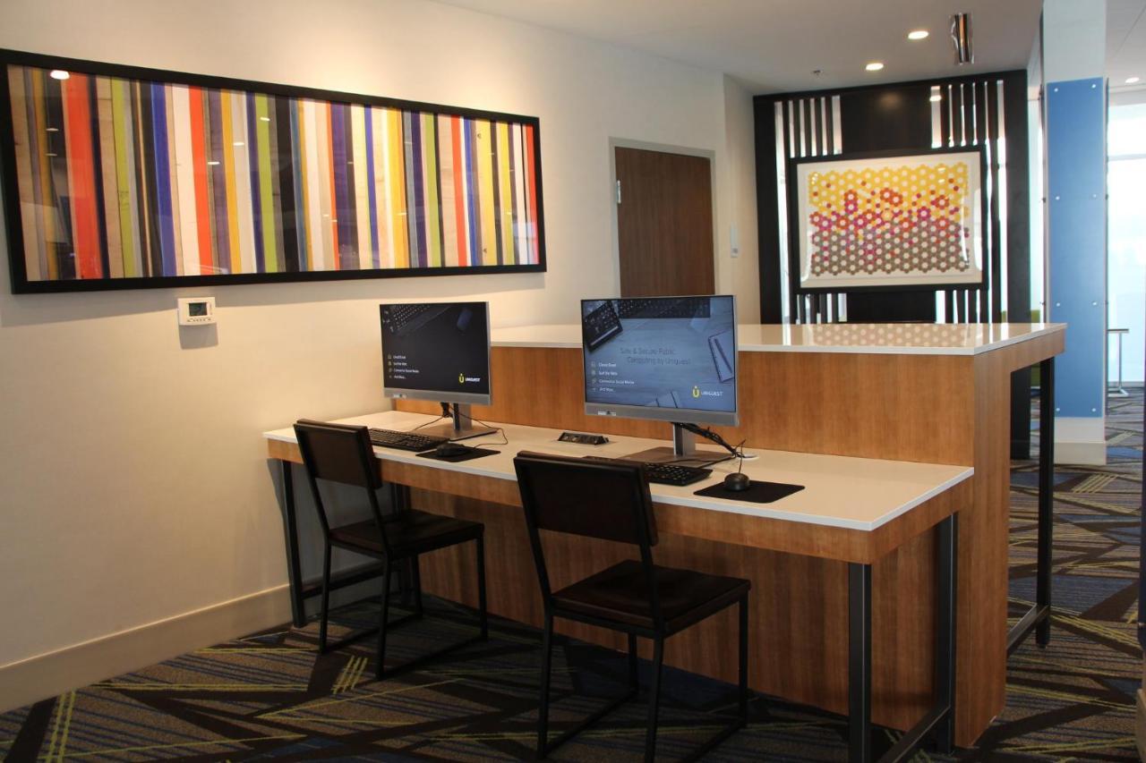 Holiday Inn Express & Suites - Phoenix - Airport North By Ihg Екстер'єр фото